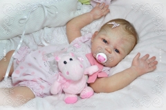 0445mariavictoria03