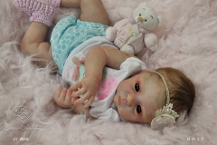 0518analivia24
