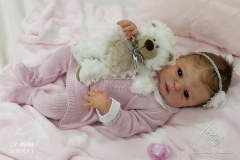 0538lavinia01