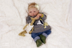 0547amora01
