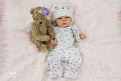 0569amoraliz04
