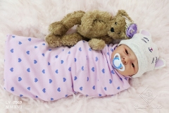 0569amoraliz05