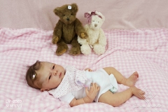 0569amoraliz13