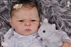 0584adelia17