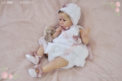 0587analivia03