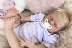 0760chloe16