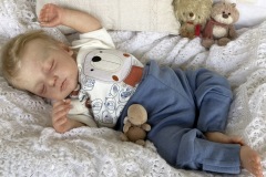 0761levi14