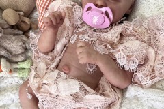 0768madaleine03