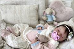 0770mavie01